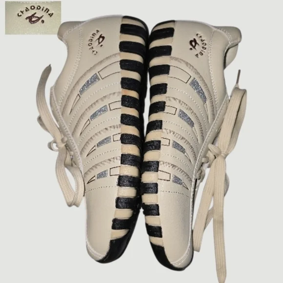 Source Unknown Cream Athletic Shoes - Picture 6 of 9